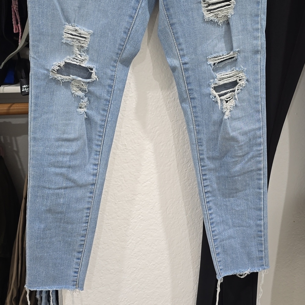Levi's - Picture 2 of 2